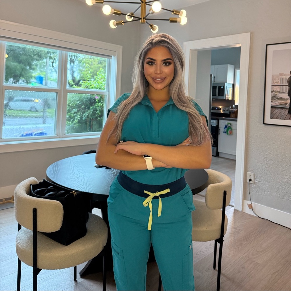 Women’s Teal Rafaela™ Oversized Scrub Top - XS SOLD OUT